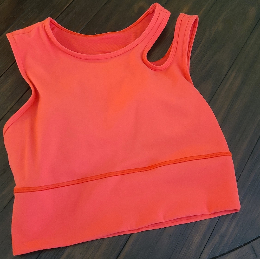 Lululemon cropped tank bra, size 4